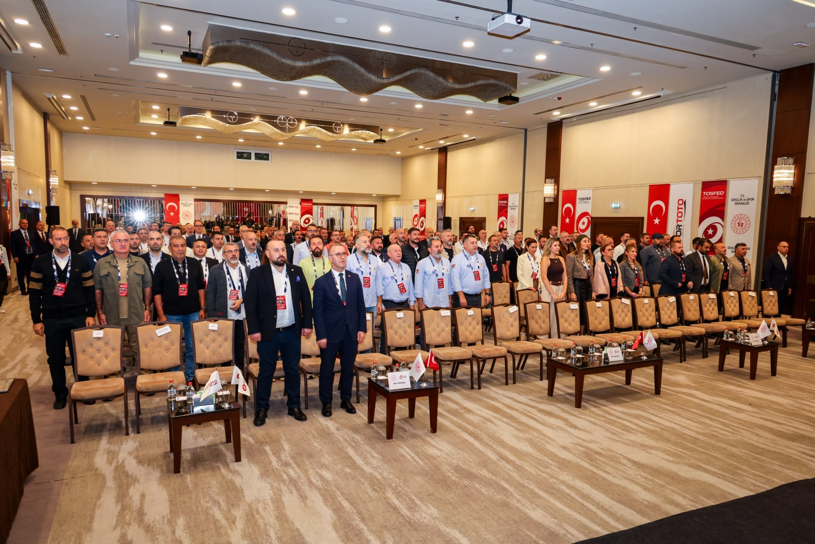 TOSFED Mali Genel Kurulu’na katılan delegeler ve kulüp temsilcileri